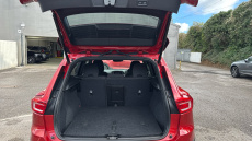 Volvo XC40 2.0 B4P Plus Dark 5dr Auto Petrol Estate